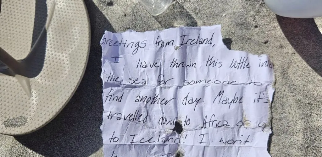 Un mensaje en una botella parte de Irlanda y llega a Nueva Jersey en Estados Unidos