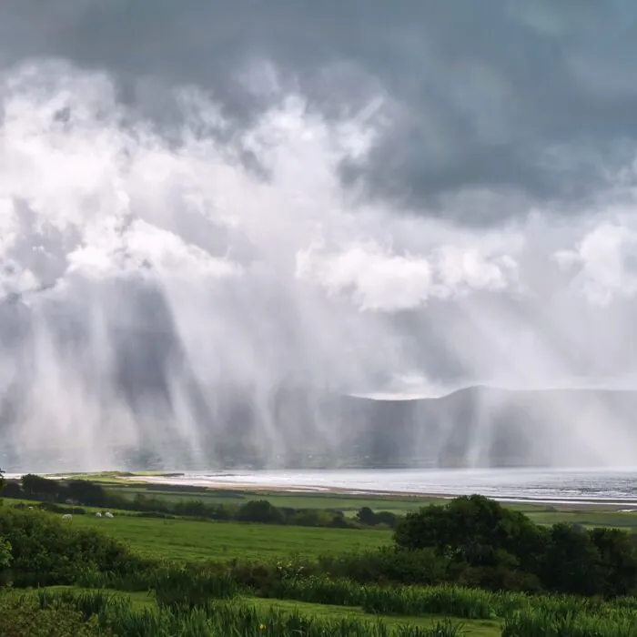 Pluie irlandaise dans le comté de Kerry - © Eimantas