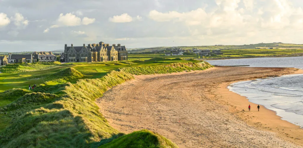 Donald Trump - Vandalismo en el club de golf del presidente de EEUU en Irlanda