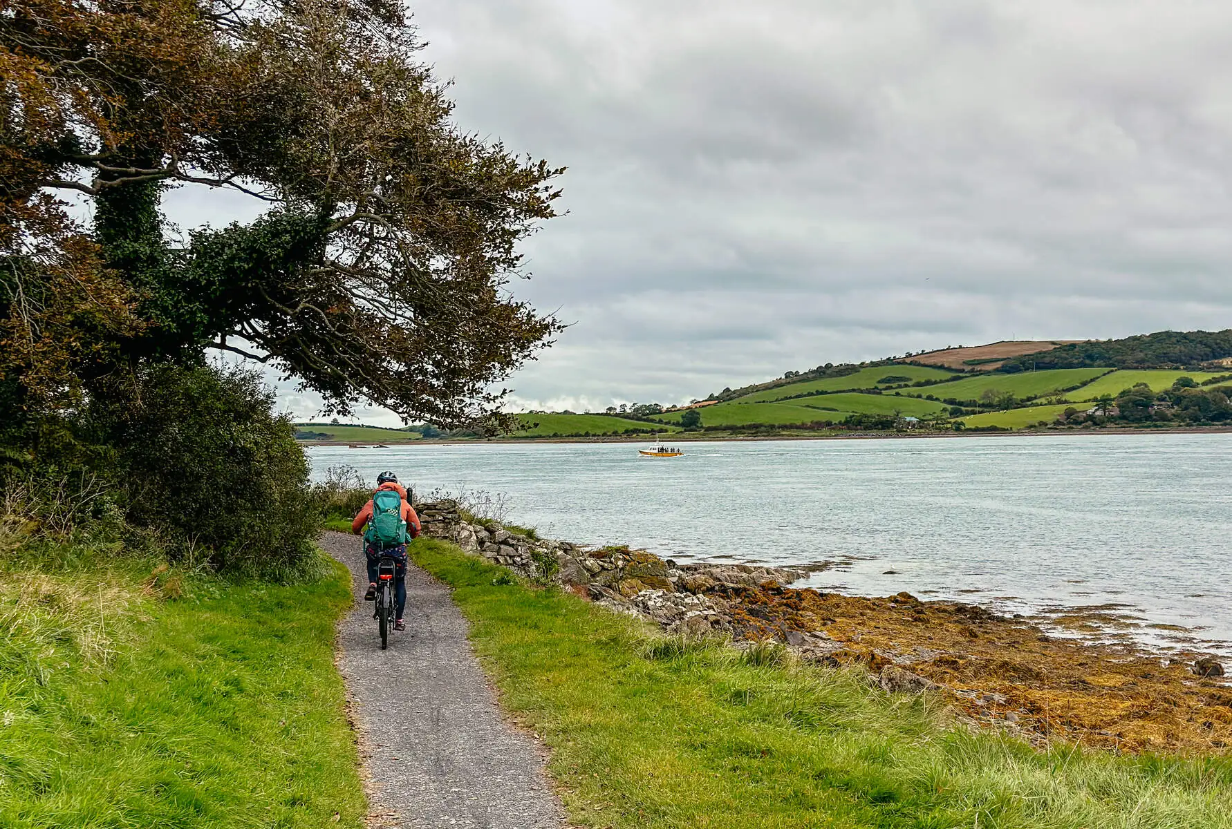 ¡Ir en bici bajo la lluvia irlandesa no tiene por qué ser desagradable! - Turismo de Irlanda - Sabrina Bechtold