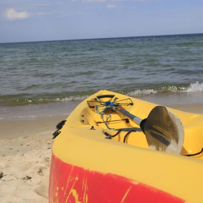 Explorar Irlanda de otra manera: descubriendo lagos y ríos en kayak hinchable