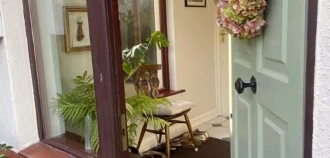 2 Bed Retreat by Lake Hotel and Golf Course