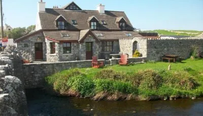 Aille River Tourist Hostel and Camping Doolin