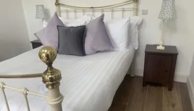 Bayview, Dunmore East, County Waterford - Sleeps 12 persons