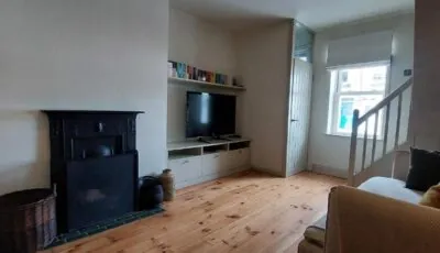 Cosy Home with Office - 10 Mins Stroll to Seafront