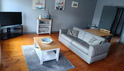 Dingle Town Center Apartment