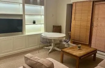 Double Room in a Cozy Apartment Dublin City Centre