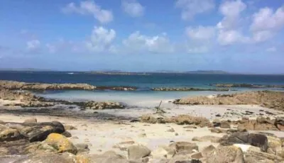 Drop Anchor House, Spacious 3 bedroom apartment, fabulous sea views
