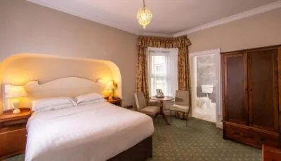 Foyles Hotel