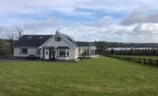 Lough Aduff Lodge 5 minutes from Carrick on Shannon