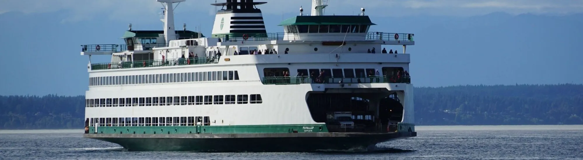 ¿Cuánto dura el trayecto en ferry hasta Irlanda?