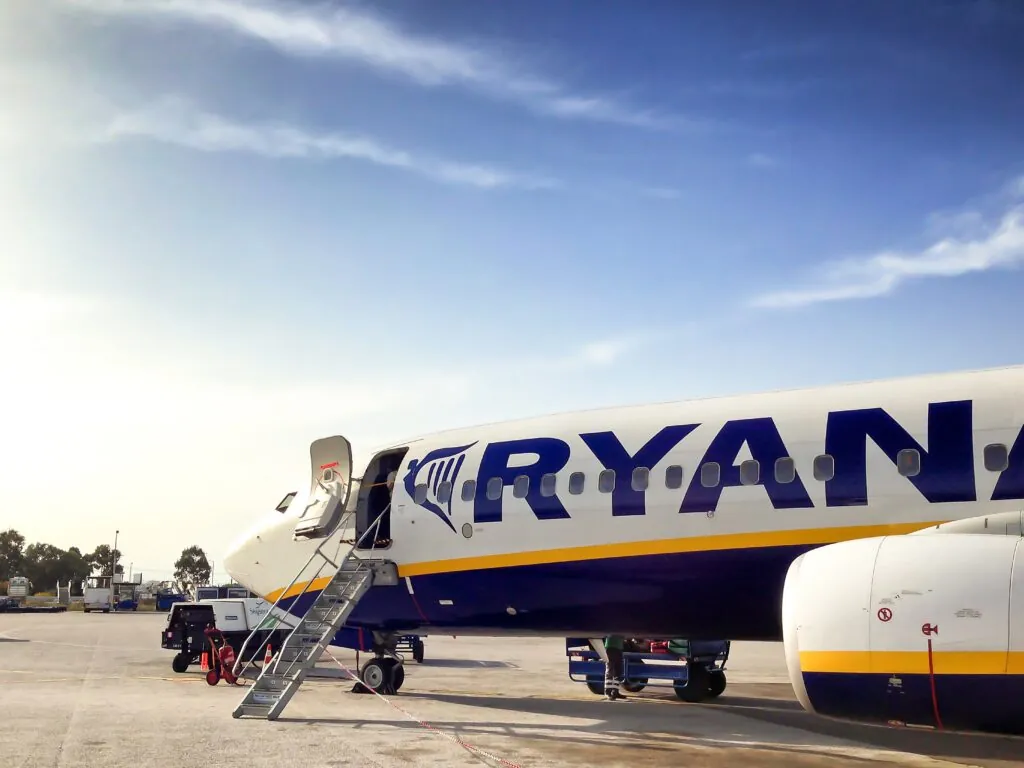 Ryanair digitaliza su tarjeta de embarque - Dominio público