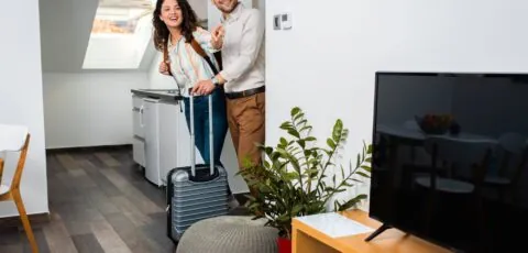couple hotel envato